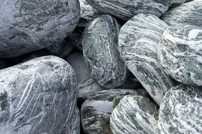 Ukrasno kamenje, vulkanska stijena